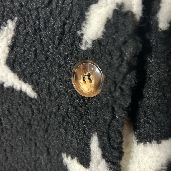 NEW altar’d state Black+White Star Sherpa Cropped Collared Jacket w/Buttons - Picture 5 of 10